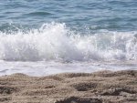 beach-crashing-ocean-sand-summer-waves-Favim.com-93046.jpg