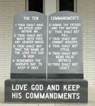Dixie County Ten Commandments monument.jpg
