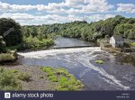 blantyre-weir-on-the-river-clyde-at-blantyre-south-lanarkshire-scotland-CWF2DC.jpg