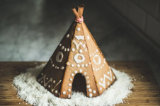 gingerbread tipi.png