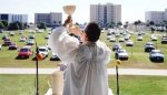 drive-in-church_600x0w.jpg