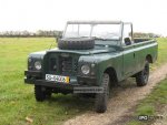 landrover.jpg landrover.jpg