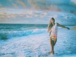 beach-girl-photography-summer-Favim.com-183236.jpg