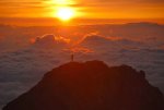 rising-sun-goryu-dake-peak.jpg