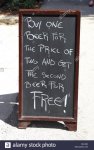 confusing-but-amusing-sign-advertising-free-beer-F2JHXD.jpg