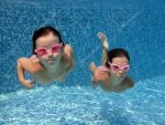 depositphotos_10765904-Happy-smiling-underwater-children-in-swimming-pool.jpg