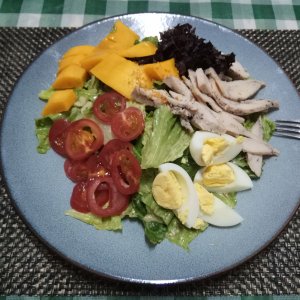 Chicken salad with Mango