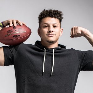 How Fast Can Patrick Mahomes (KC Chiefs QB now) Throw the Football?